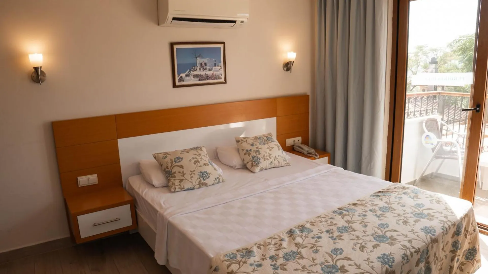 Perdikia Hill Hotel And Villas Ölüdeniz 4*,