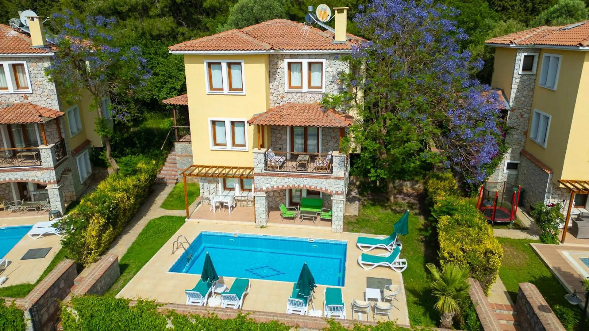 Perdikia Hill Hotel And Villas Ölüdeniz 4*,