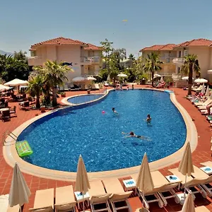 The Blue Lagoon Deluxe Otel