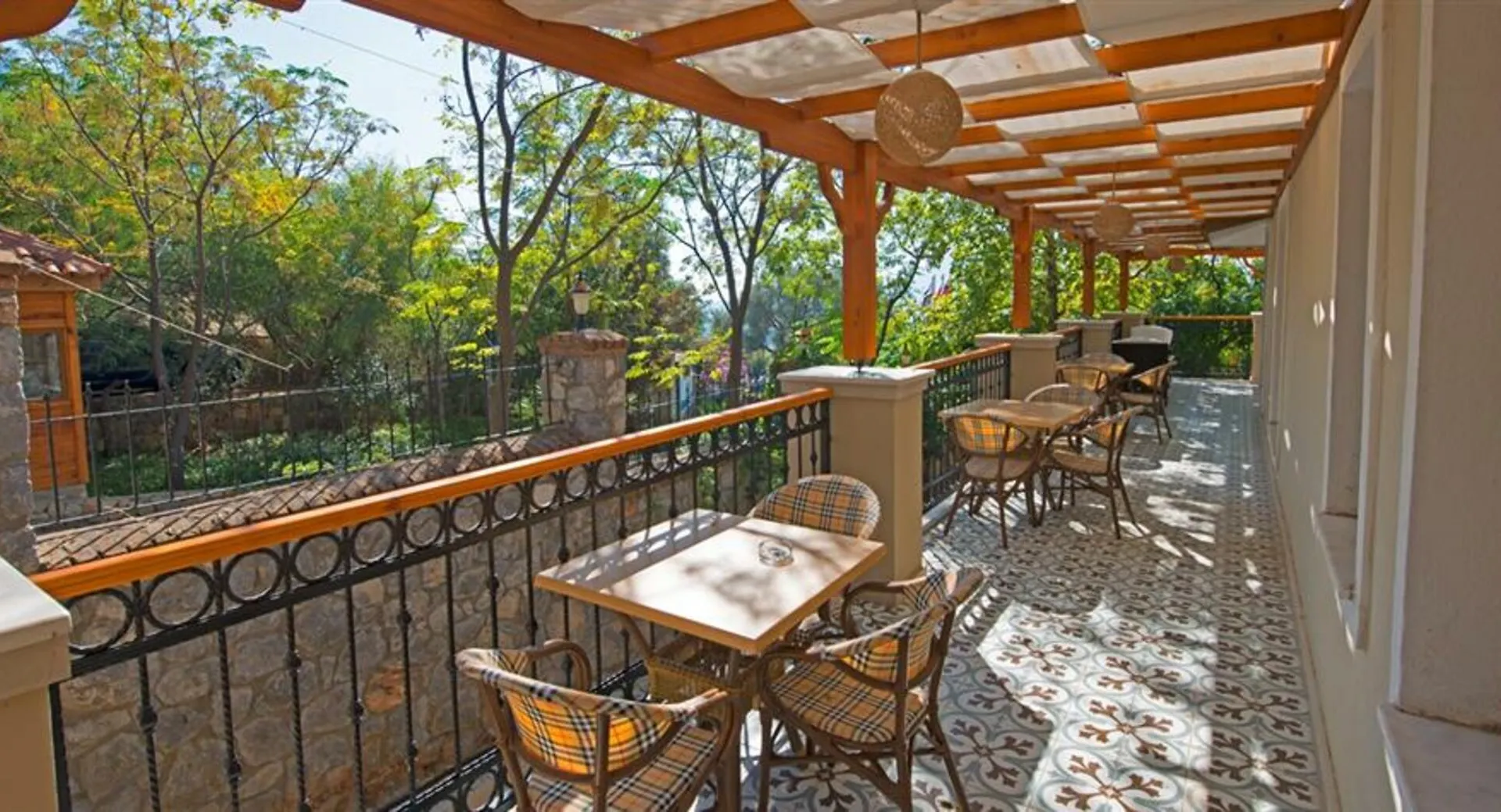 Perdikia Hill Hotel And Villas Oludeniz 4*,